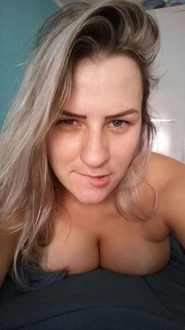 Olá meus amores, meu nome é Mirella, sou uma acompanhante safadinha e simpática ,adoro um que me chupem até gozar na sua boca ,adoro chupa um pau bem cheirosinho e gostoso ,adoro leitinho quente em toda parte do corpo sou sem frescura ,faço de tudo ,tenho uma bucetinha lisinha e cheirosinha,faço um sarrinho bem gostoso no seu pau ,massagem relaxante ,eróticas, boquete bem molhadinho e babado ,sou bem puta na cama e tbm estilo namoradinha ,beijo na boca, faço beijo grego, inversão ,squirt ,realizo fetiche, fantasia, se vc tem algum e quer realizar me procure vai gosta ,sou sem frescura adoro homens coroas, tenho óleo de massagem ,cinta peniana, brinquedos eroticos ,meu programa é completo ,cuzinho apertado ,morena do rabao fotos reais estou atendendo na rua do registro 1010 vila beneves contagem próx ao bairro praia, colonial,centro de contagem local higienizado e bom preço para meus clientes