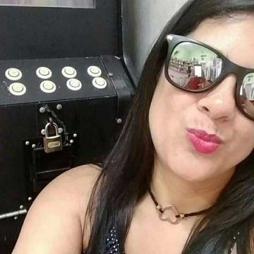 Começando agora procuro um momento a dois agradável uma boa amizade é um sexo c carinho 
